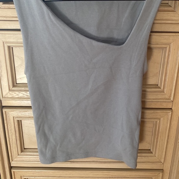 Zara Tank Top - Picture 3 of 7